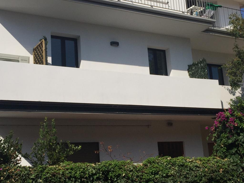 Affittacamere In Centro Tortolì Buitenkant foto